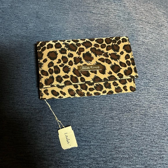 Animal print Wallet. - Picture 2 of 3